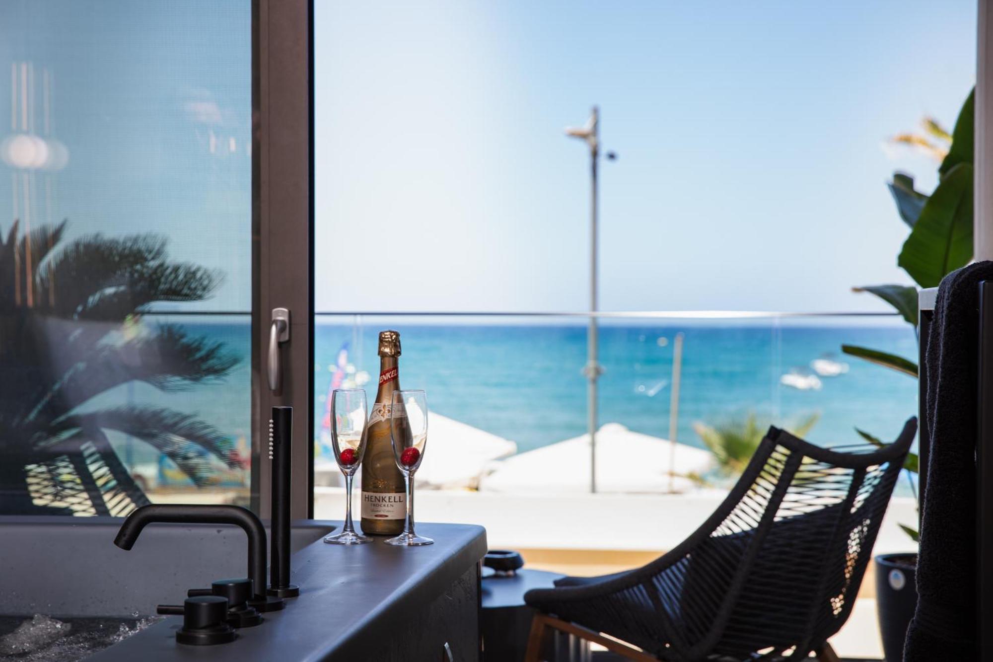 La Vie En Mer Apartments Rethimno Eksteriør billede